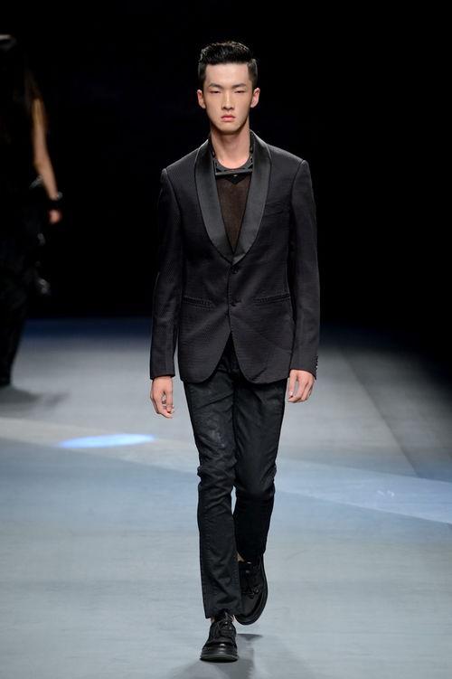 中国模特男明星,中国模特男明星的崛起之路