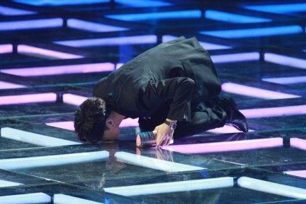 明星跪地舞,舞蹈魅力征服观众