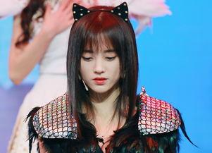 鞠婧祎粉丝吃瓜,揭秘娱乐圈幕后真相！”