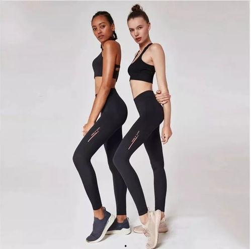 明星同款瑜伽服,时尚与健康并存的选择指南