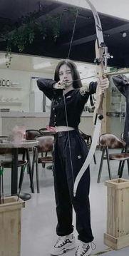 德国射箭女明星