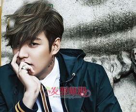 头发少男明星,揭秘头发少男明星的独特风采