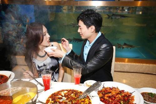 平潭情侣吃瓜事件视频,一场引发网友热议的甜蜜误会